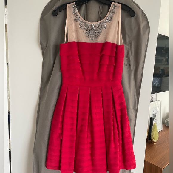 Gorgeous Red Dress - Picture 3 of 7